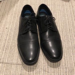 Dress shoes